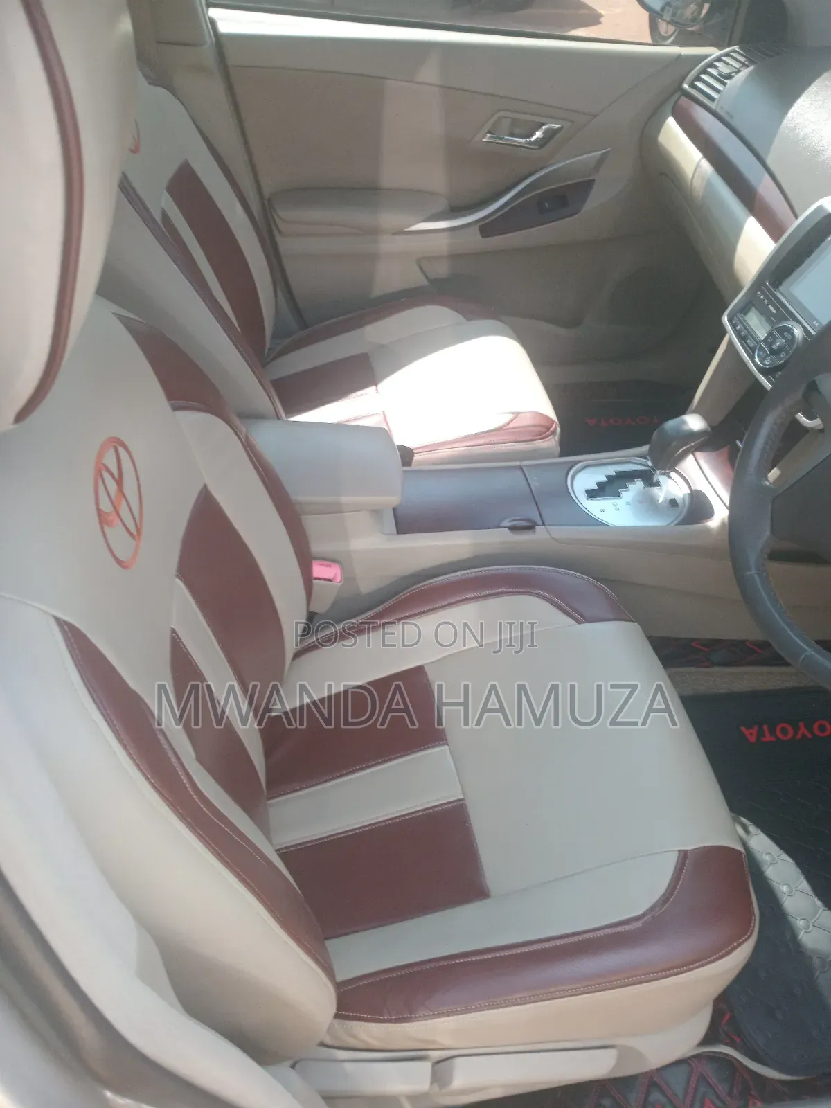 Toyota Premio 2010 Silver
