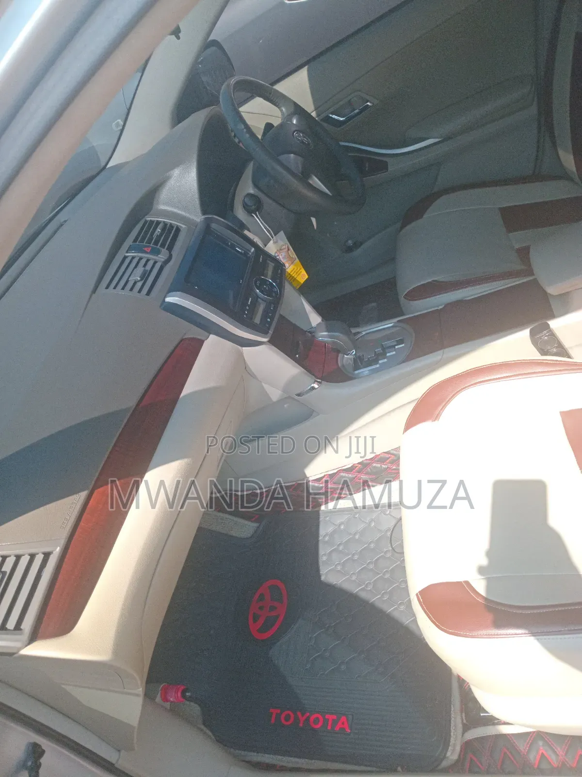 Toyota Premio 2010 Silver