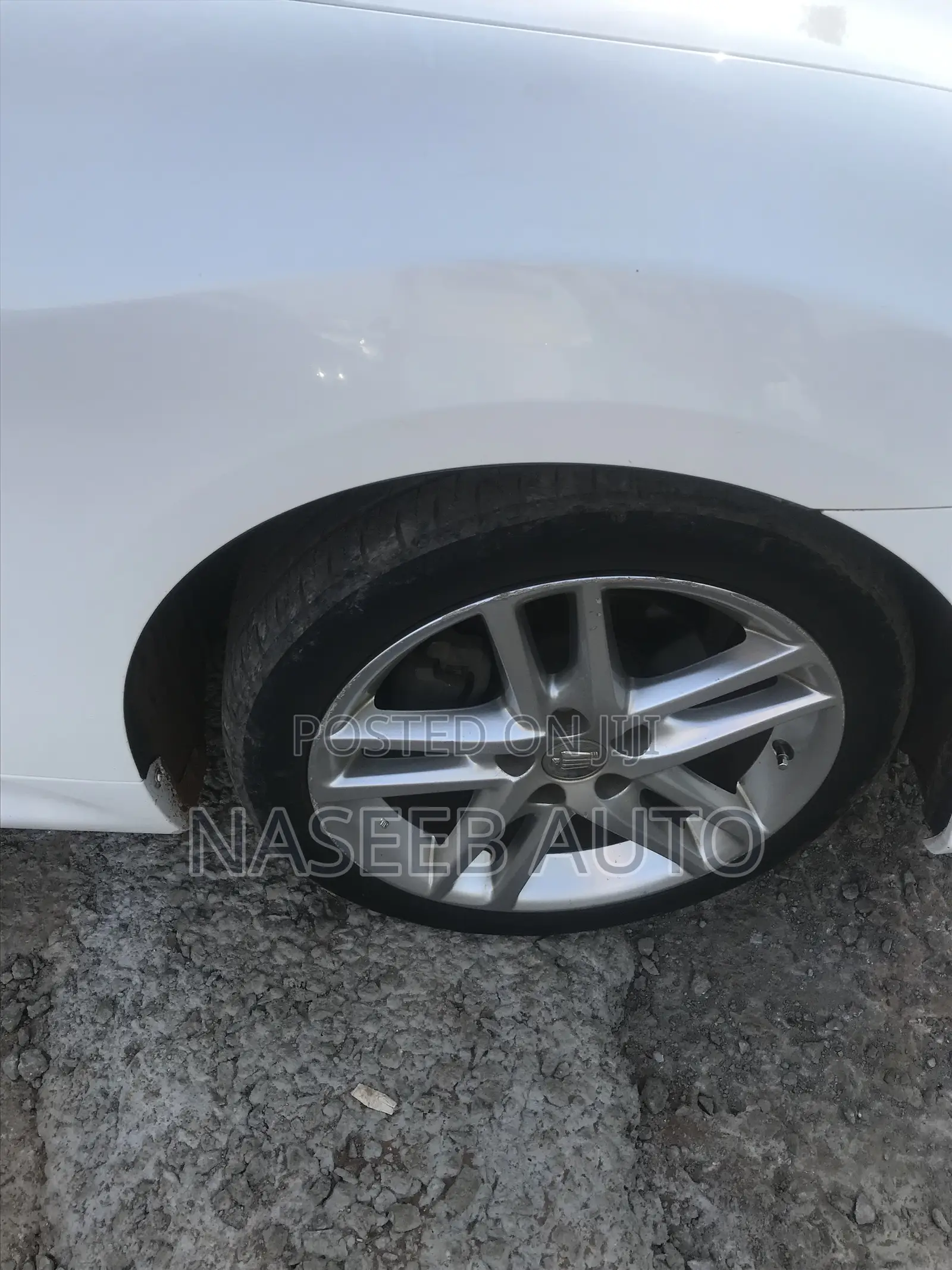 Toyota Crown Majesta 2014 White