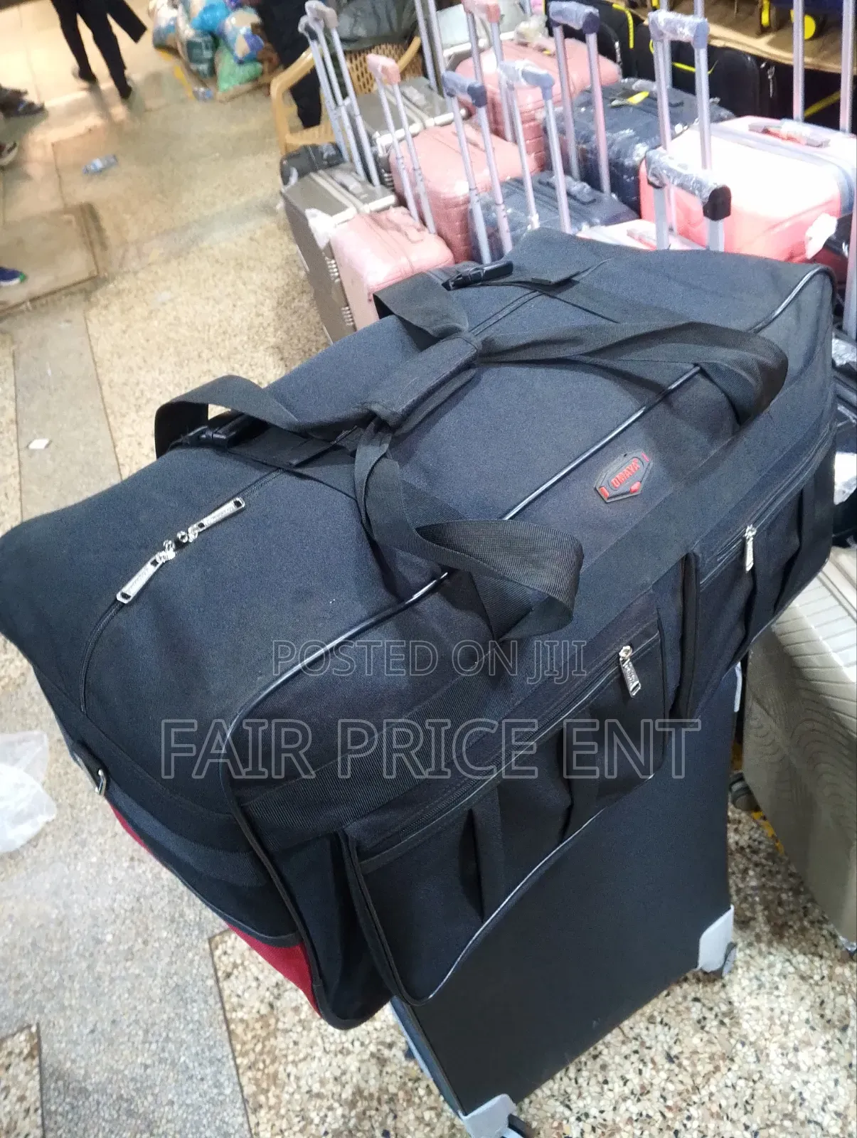 Original Luggage Safari Bag. Omaya. Extra Large.( Black)