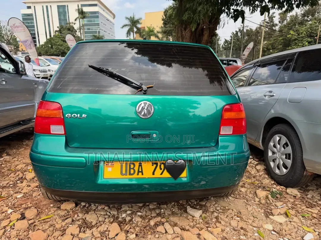 Volkswagen Golf 2006 Green