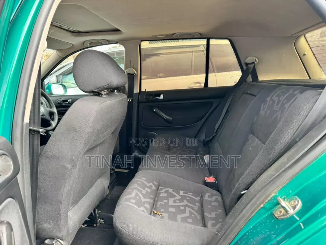 Volkswagen Golf 2006 Green
