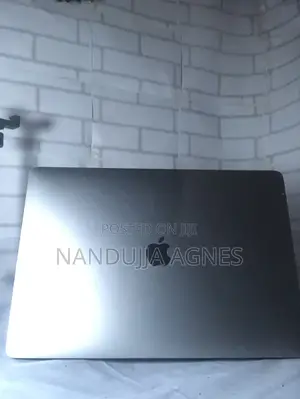 Laptop Apple MacBook 2018 32GB Intel Core i7 SSD 256GB