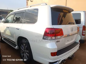 Toyota Land Cruiser Prado 2022 White
