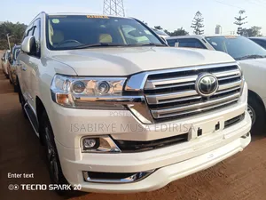 Toyota Land Cruiser Prado 2022 White