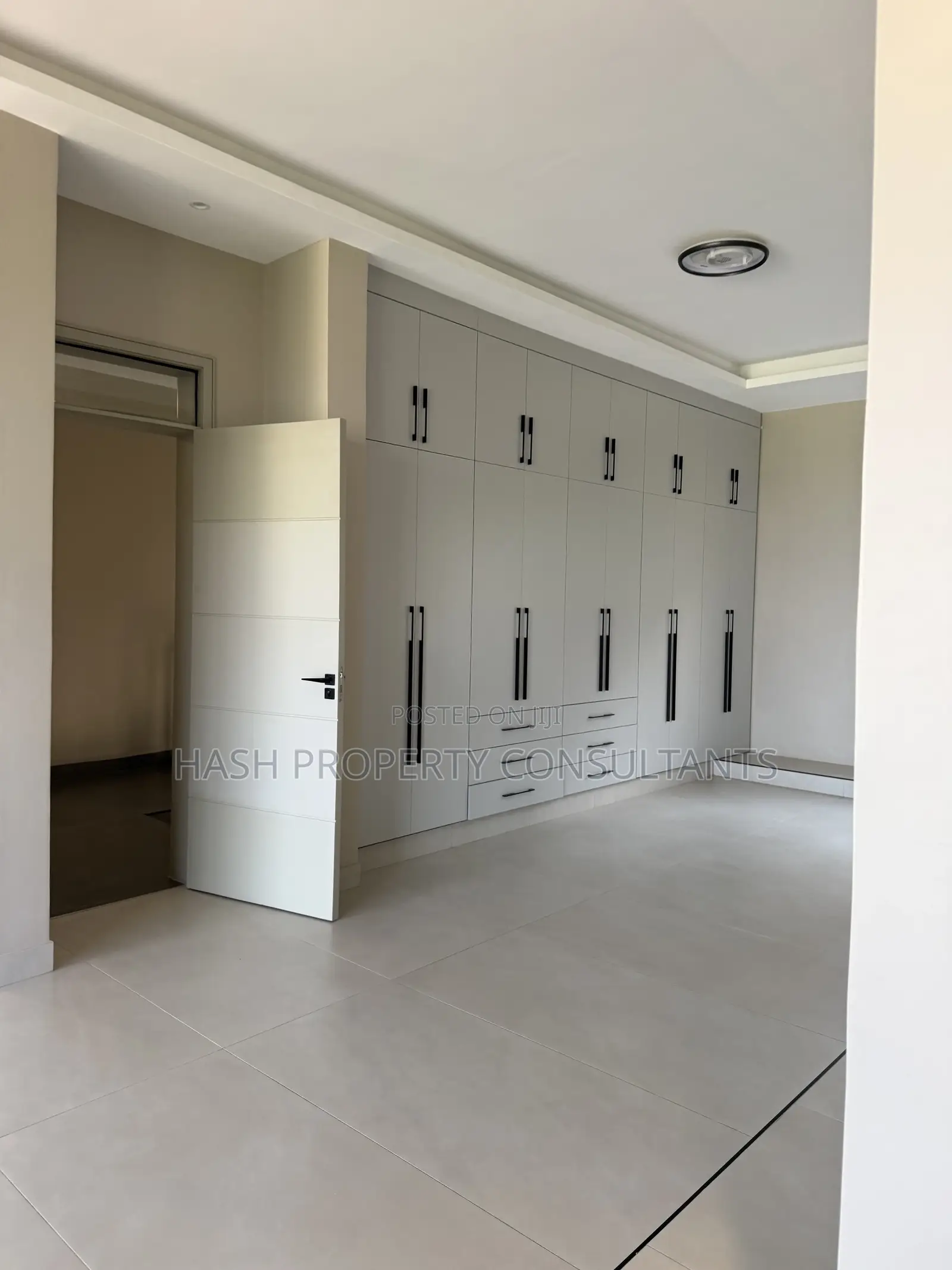 4bdrm Duplex in Lubowa, Central Division for rent