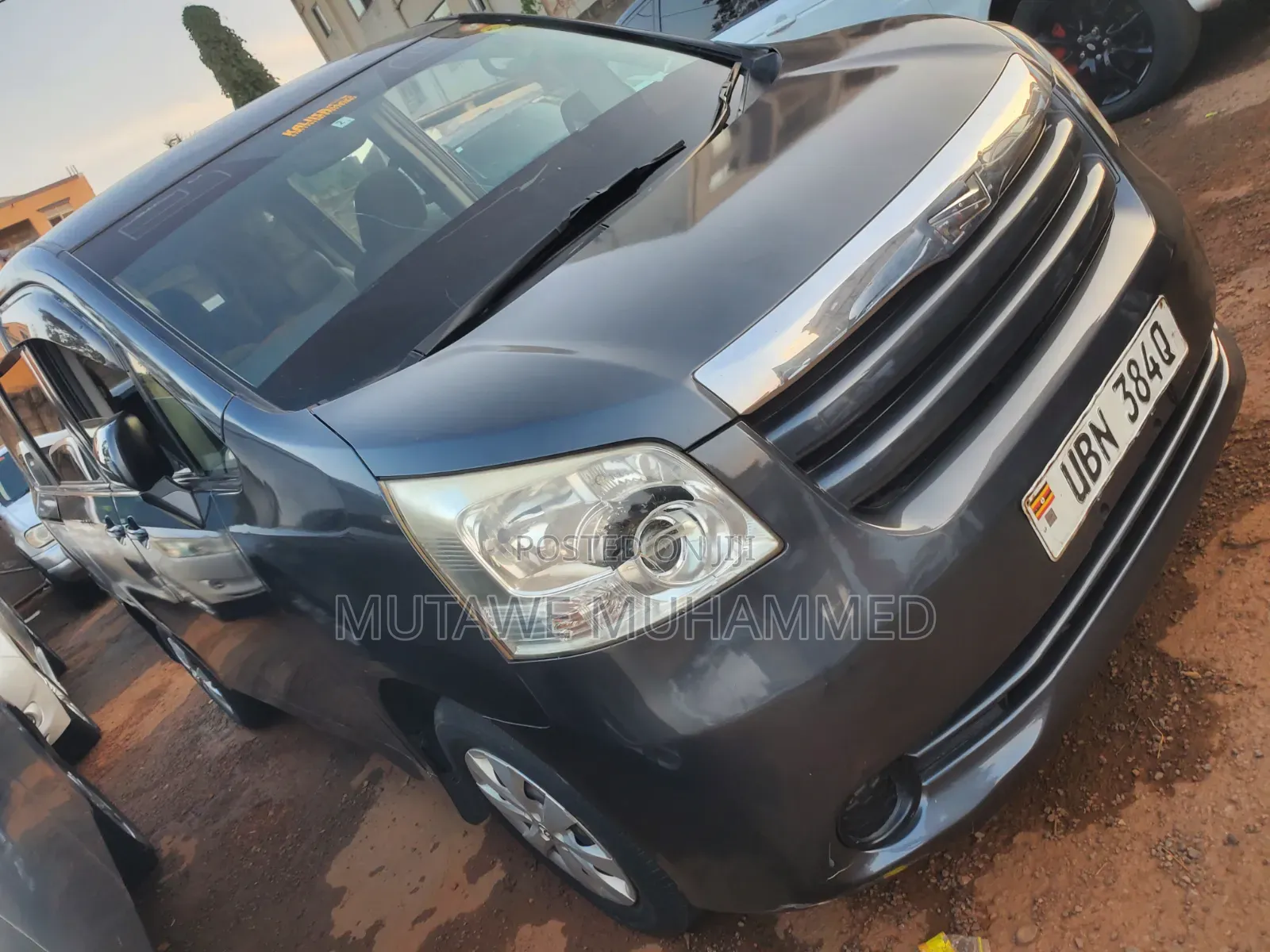 Toyota Noah 2010 Gray