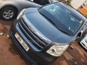 Toyota Noah 2010 Gray