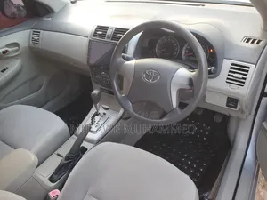 Toyota Axio 2010 Silver