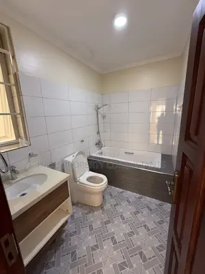 3bdrm Apartment in Lubowa, Central Division for rent