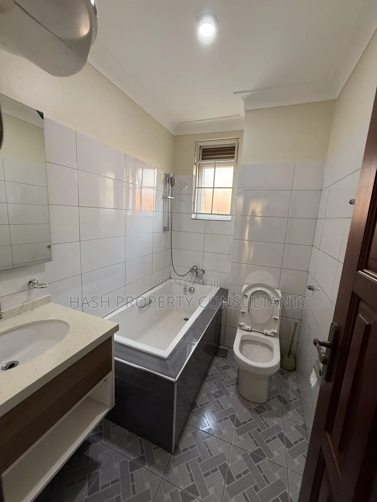 3bdrm Apartment in Lubowa, Central Division for rent