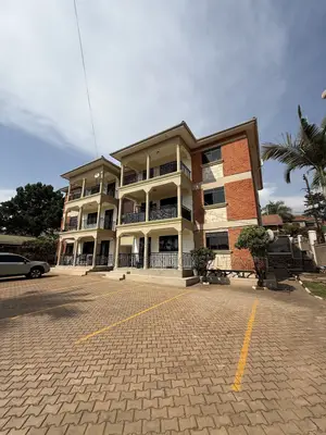3bdrm Apartment in Muyenga, Central Division for rent
