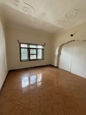 6bdrm House in Muyenga, Central Division for rent