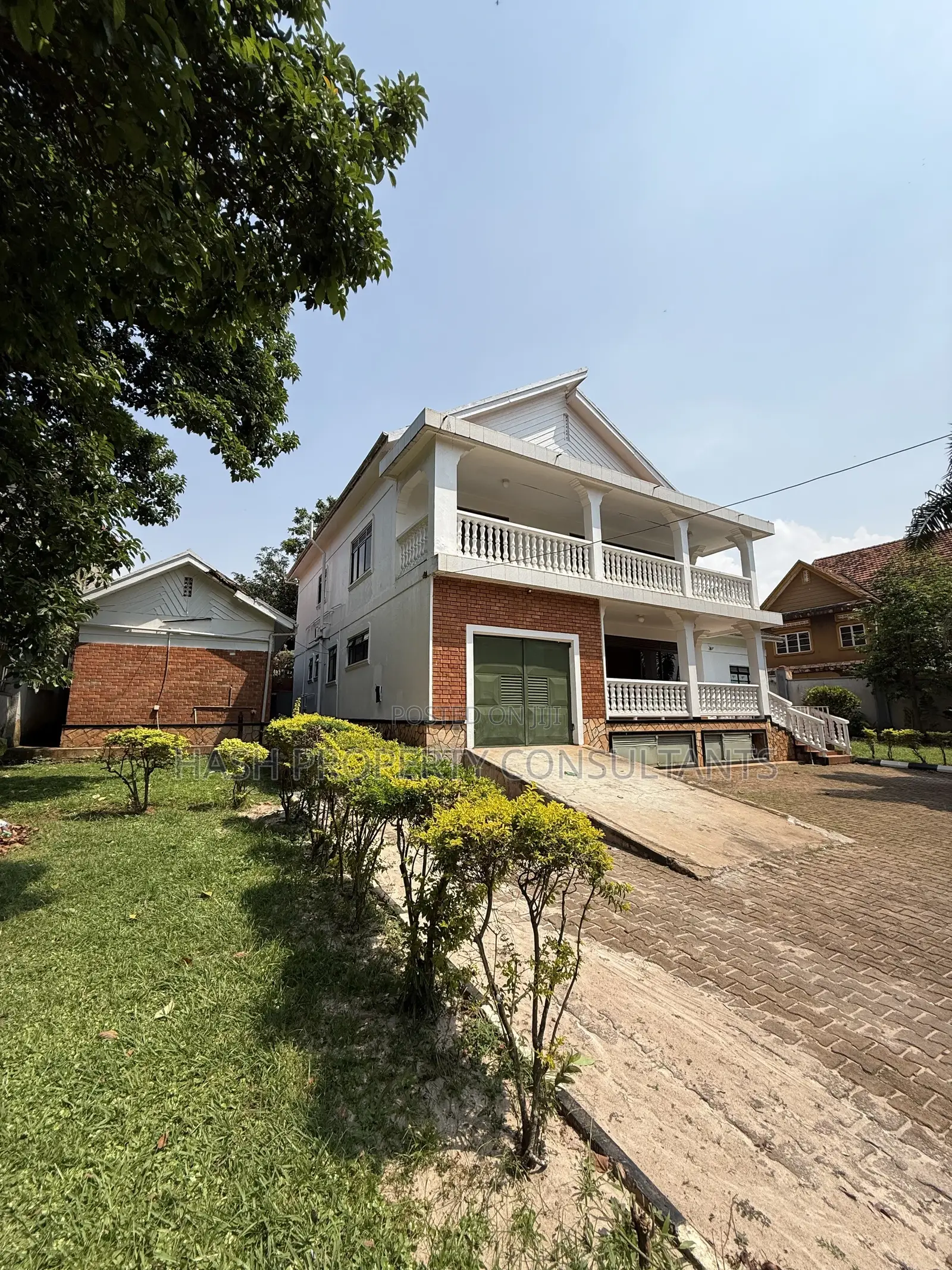 6bdrm House in Muyenga, Central Division for rent