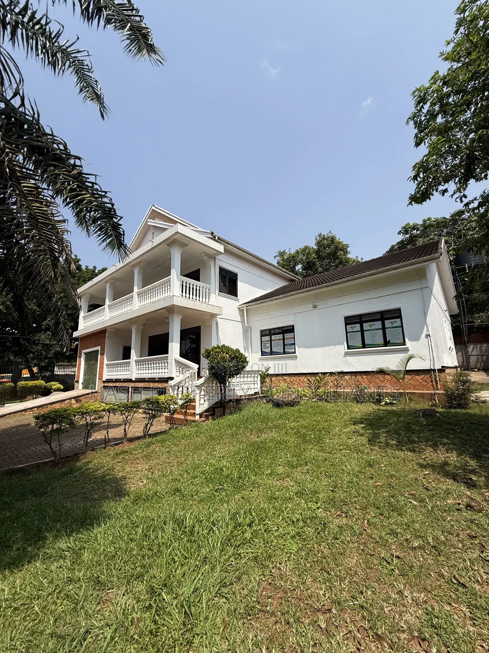 6bdrm House in Muyenga, Central Division for rent