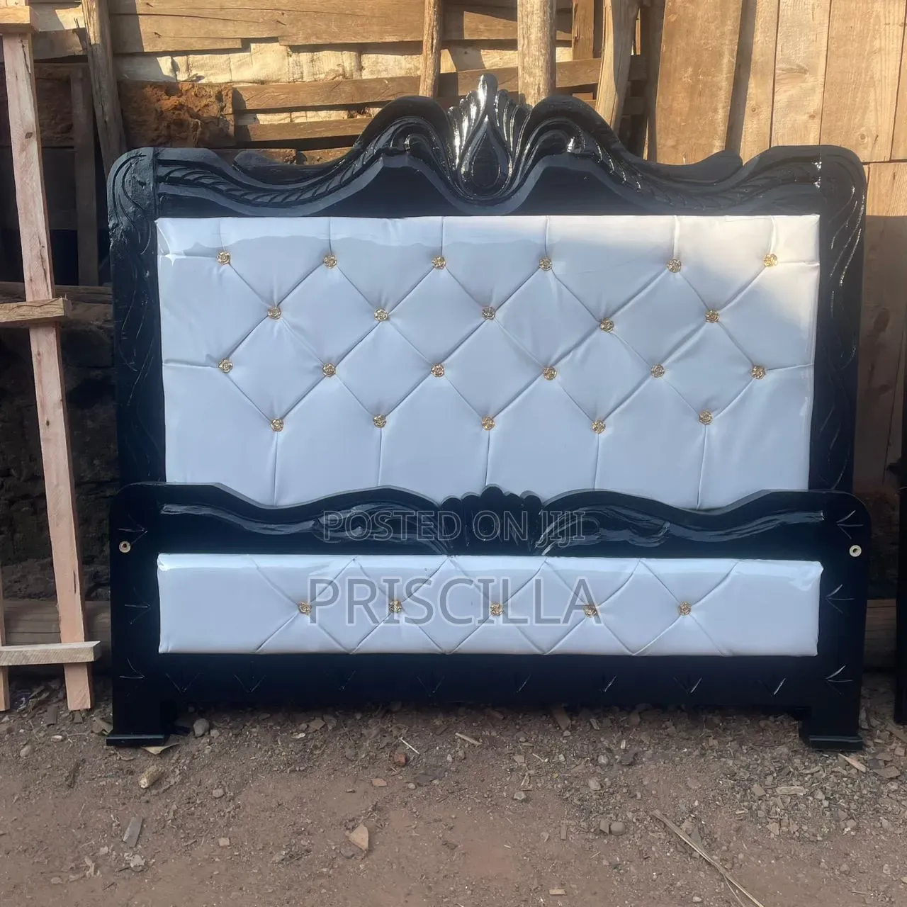 5by6 Black Frame With White Leather