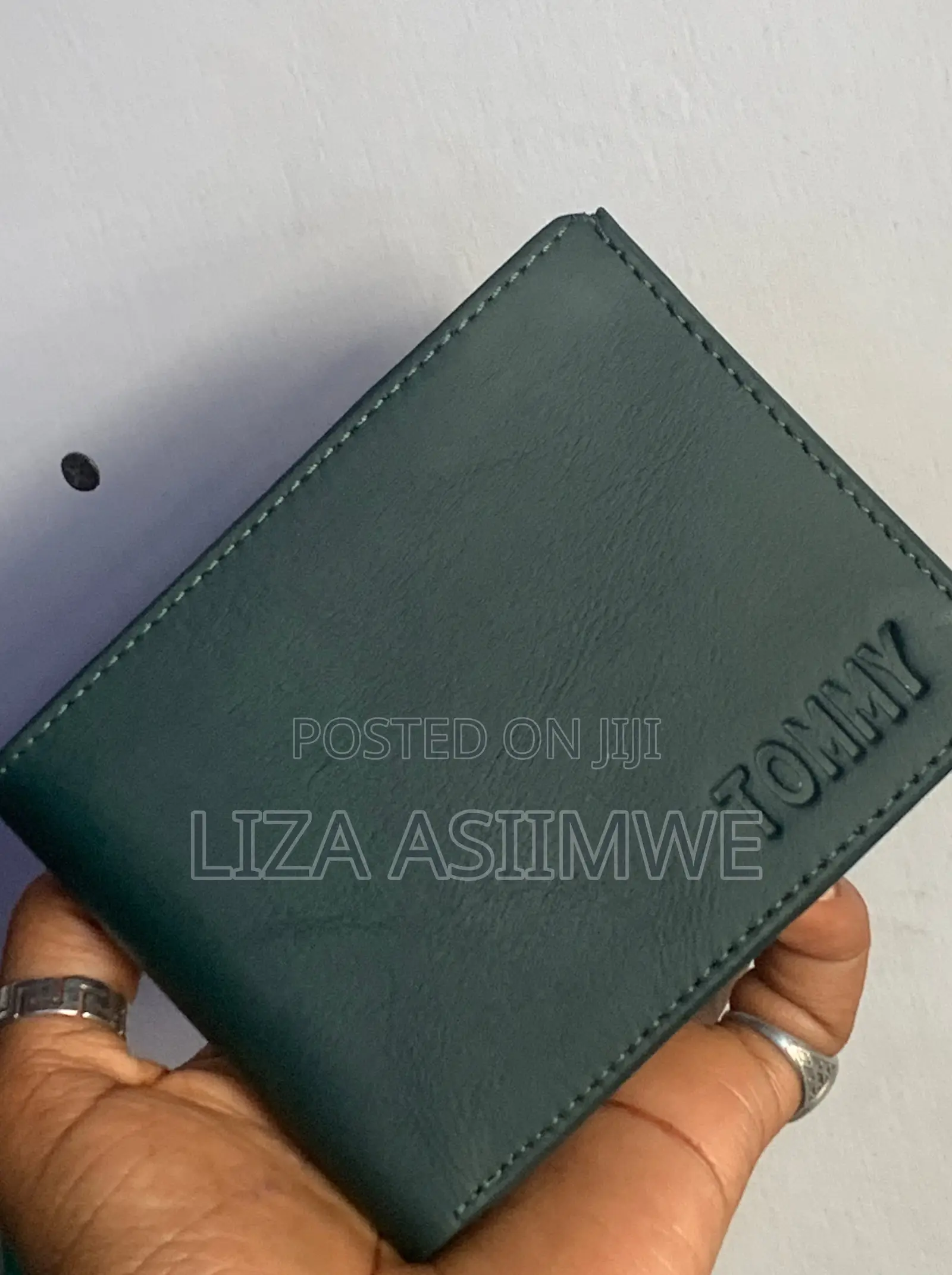 Tommy Hilfiger Men's Wallet Is Crafted From Darkgreen Textured Leather