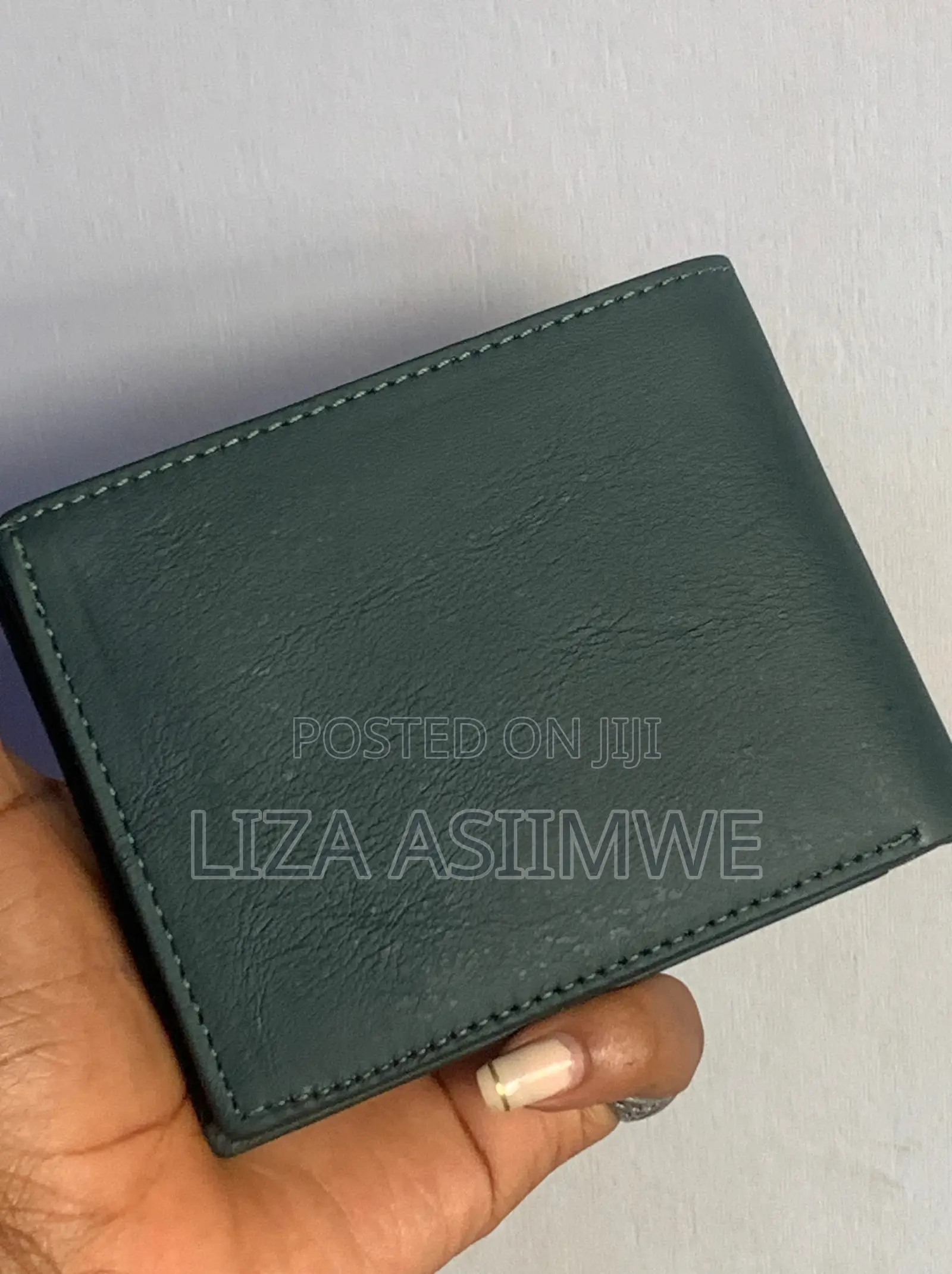 Tommy Hilfiger Men's Wallet Is Crafted From Darkgreen Textured Leather