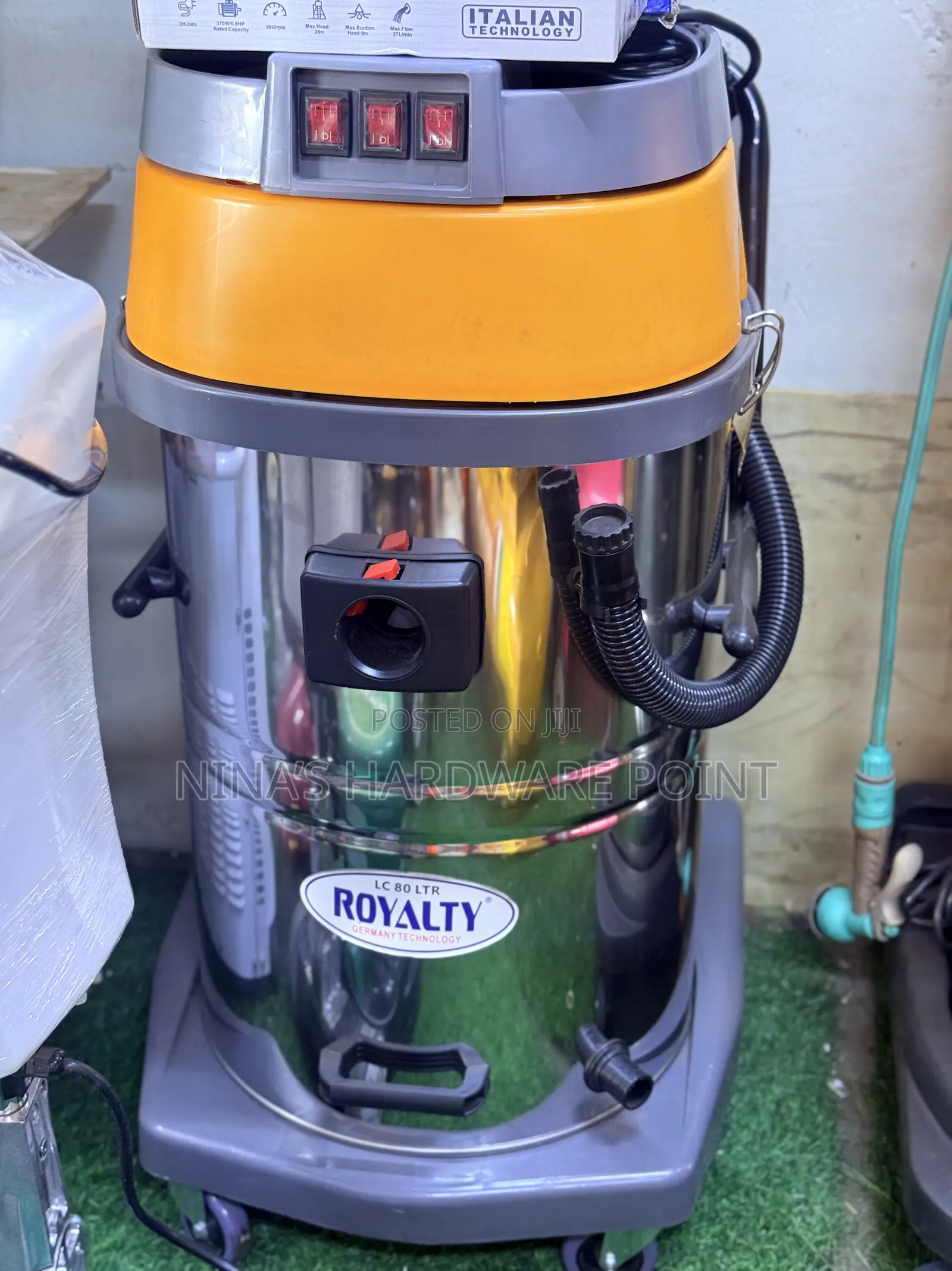 Vaccum Cleaners 100ltrs