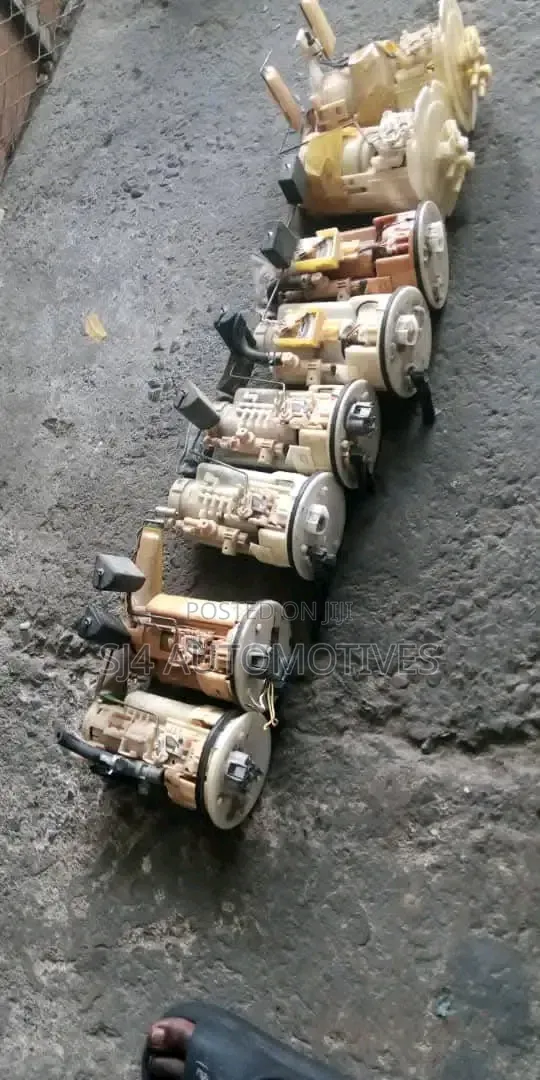 Fuel Pump Toyota Noah 2003