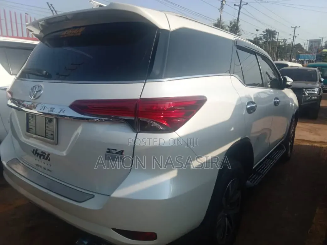 Toyota Fortuner 2017 White