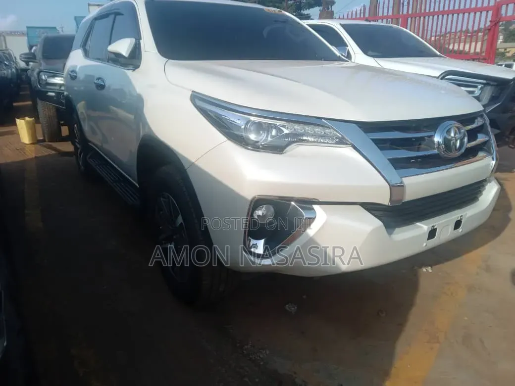 Toyota Fortuner 2017 White