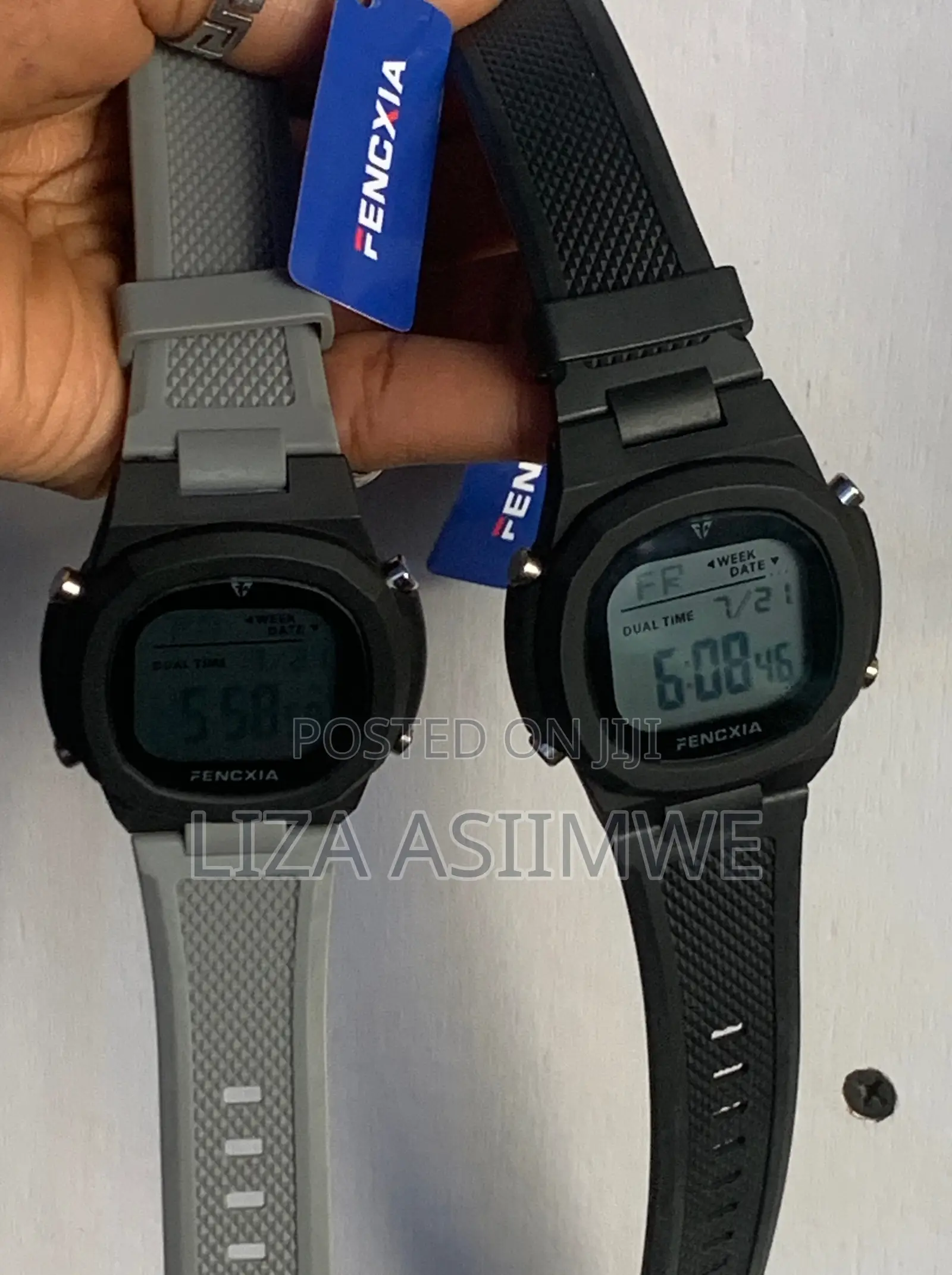 Fencxia Watch With a Bold Black Case Paired With a Stylish Strap