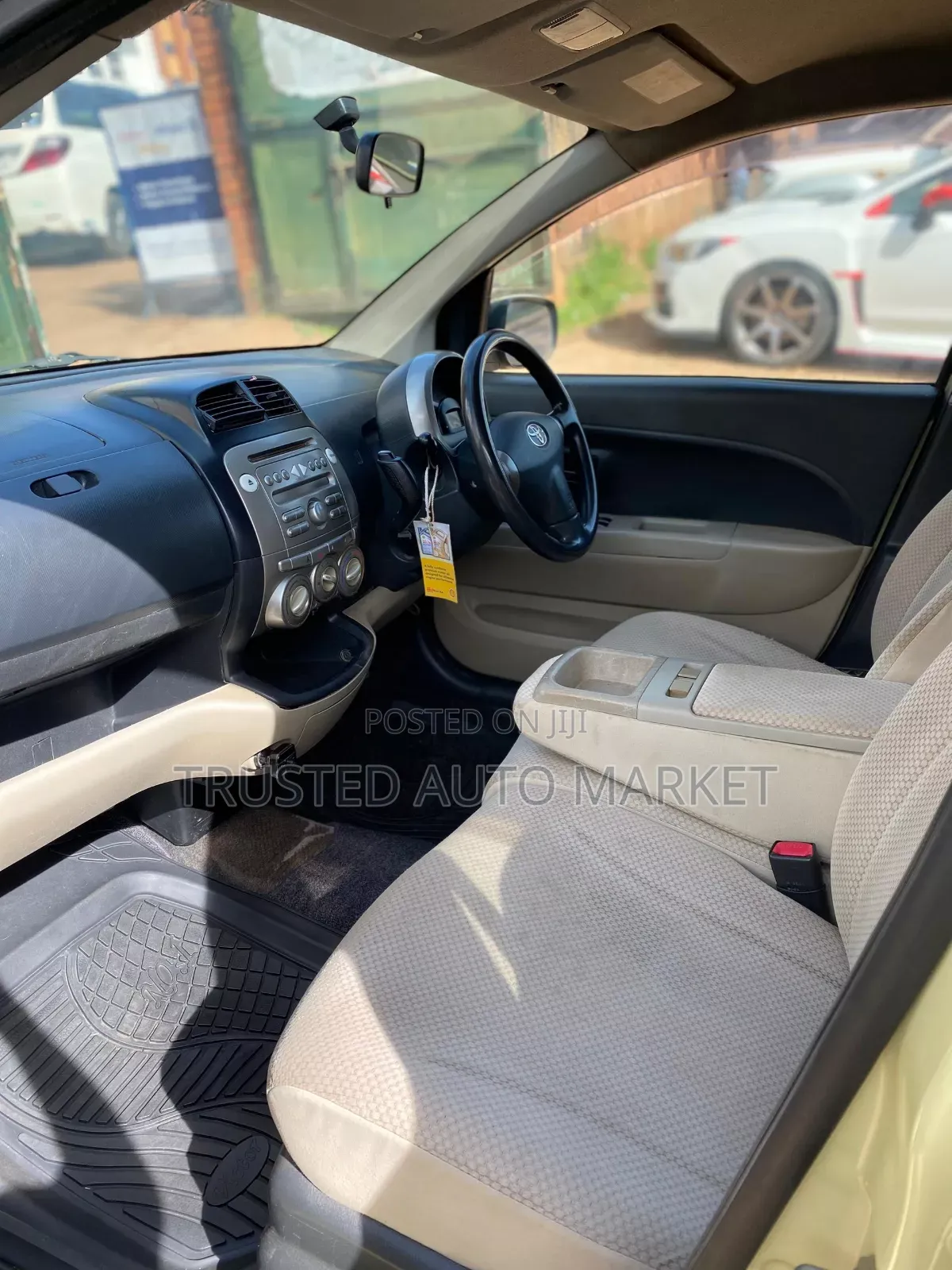 Toyota Passo 2005 Green