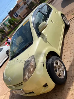 Toyota Passo 2005 Green