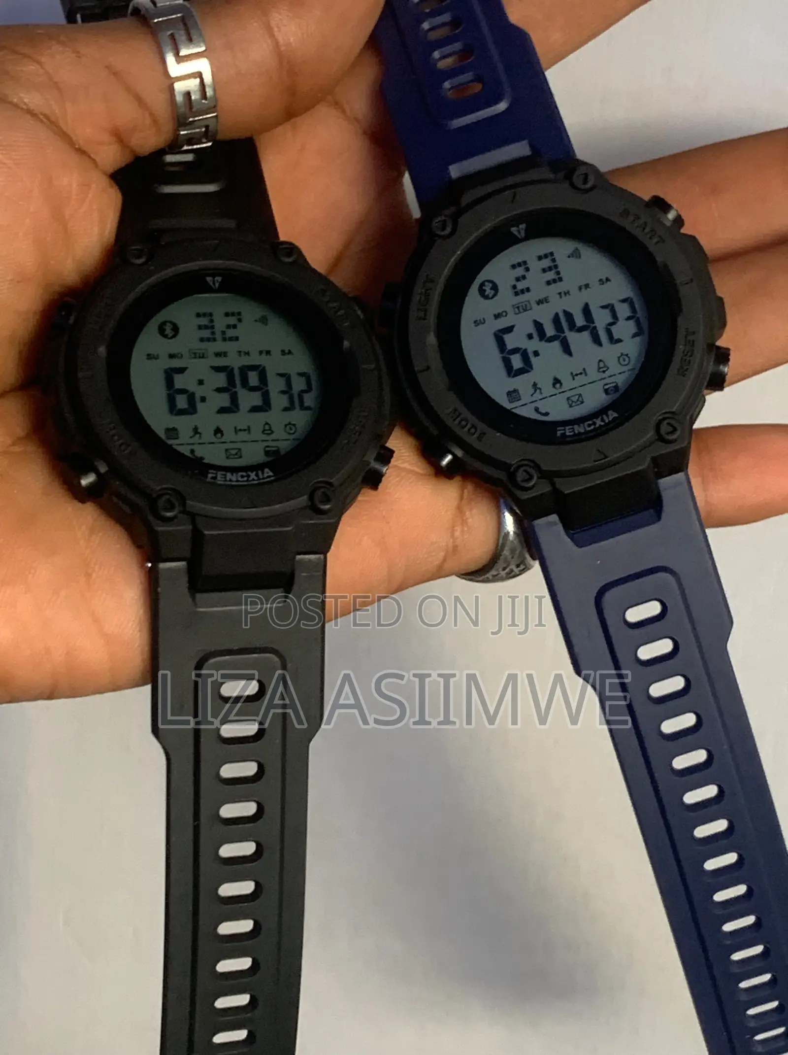Digital Sports Watches With Round Black Dials With Backlighting