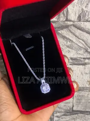 Lady’S Generic Crystal Pendant Necklace With a Silver Chain