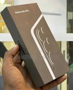 New Samsung Galaxy S26 Ultra 5G 512 GB Gold