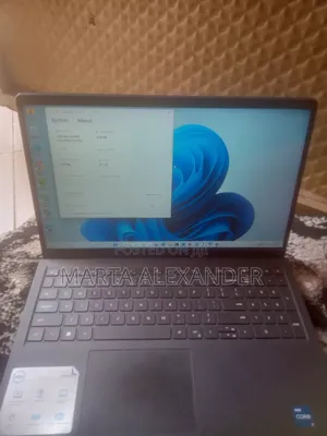 Laptop Dell Inspiron 15 3521 8GB Intel Core i5 SSD 512GB