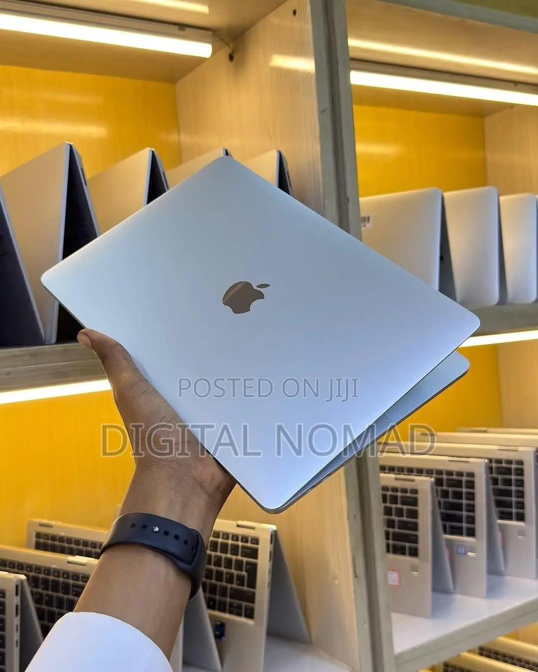 Laptop Apple MacBook Pro 2018 256GB Intel Core i5 SSD 256GB