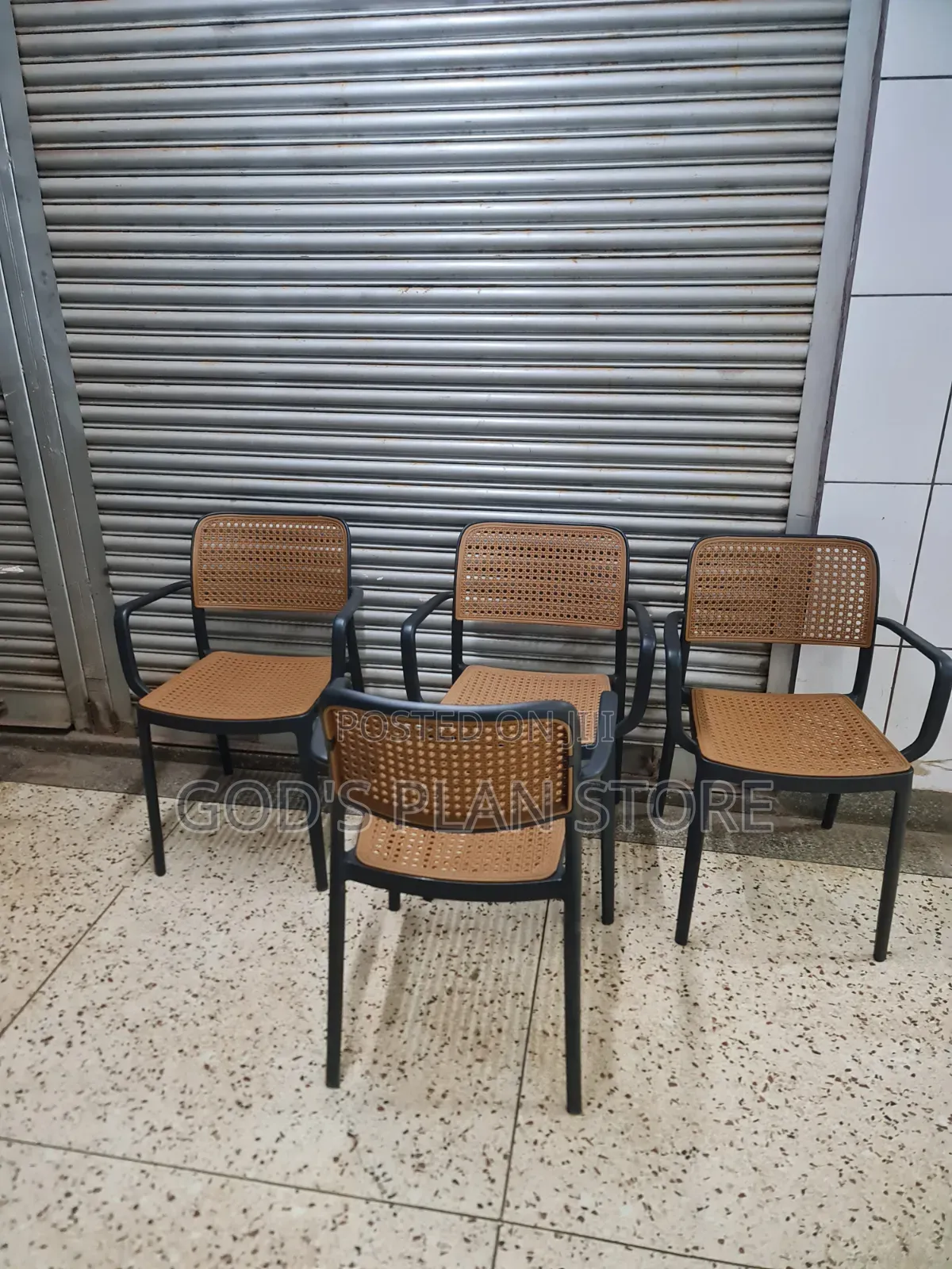 Executive Meshed Back Plastic Dining Chairs Plastic Chairs