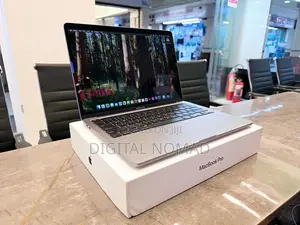 Laptop Apple MacBook Pro 2020 M1 8GB Apple M1 Pro SSD 512GB