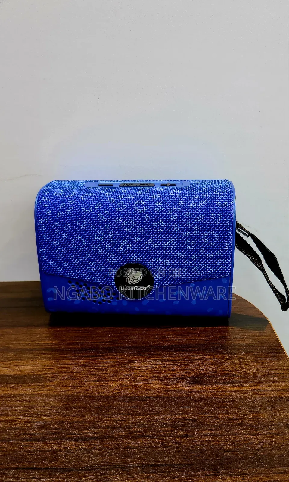 Boombest Ln-712bt Portable Bluetooth Speaker.