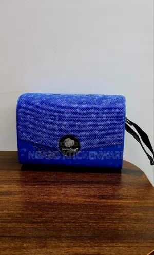 Boombest Ln-712bt Portable Bluetooth Speaker.