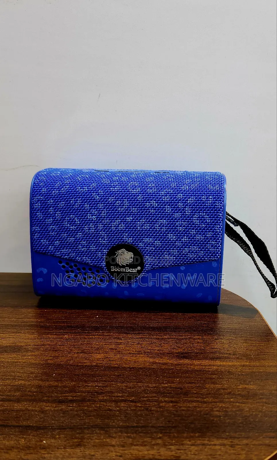 Boombest Ln-712bt Portable Bluetooth Speaker.