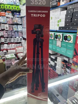 3520 Professional Camera Tripod
