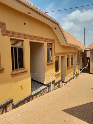 11bdrm Duplex in Nabweru for sale