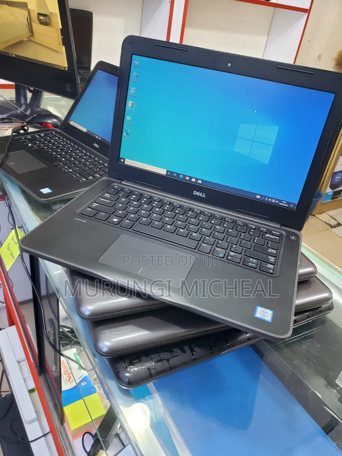 Laptop Dell Latitude 3380 4GB Intel Core i3 HDD 500GB