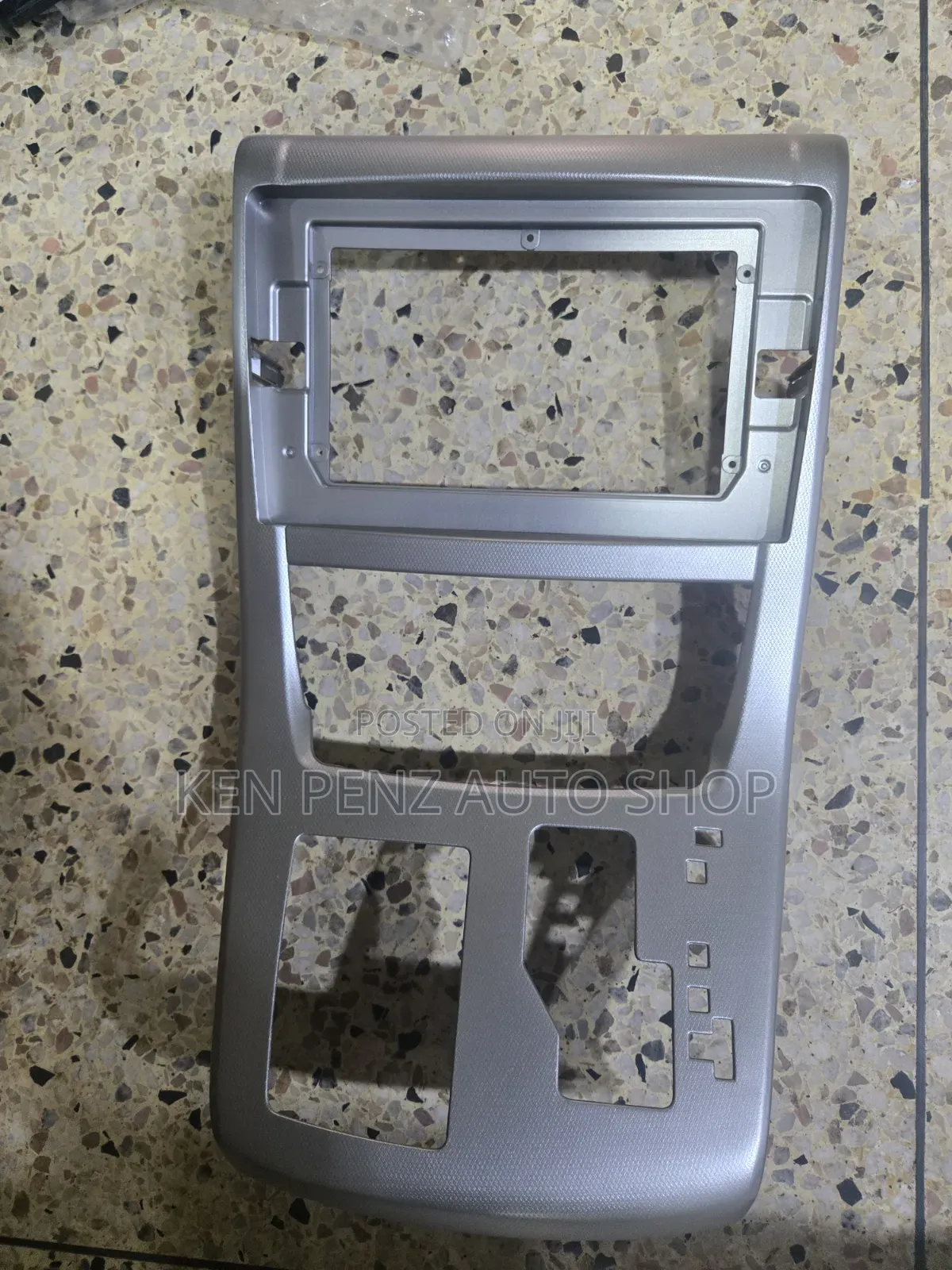 Toyota Alphard and Verifier Android Radio Console Box