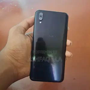 Vivo Y18i 64 GB Black