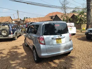 Toyota Ractis 2007 Silver