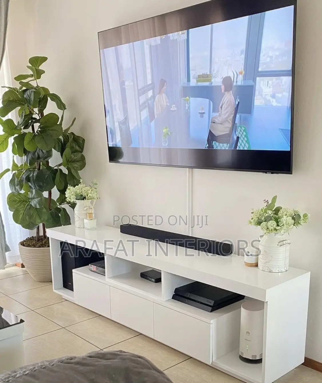 Modern White Tv Stand / Media Console With Storage