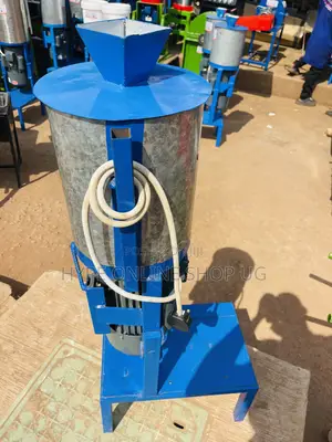 Shape Blades,Brandnew 10kg’S,5.5hp Gnuts Grinding Machine