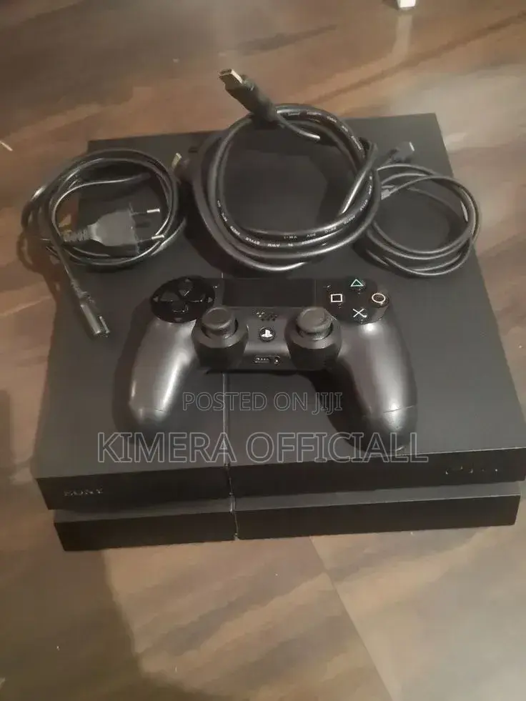 Sony Playstation 4 Standard Chipped at Firmware Version 9.00 12 Games