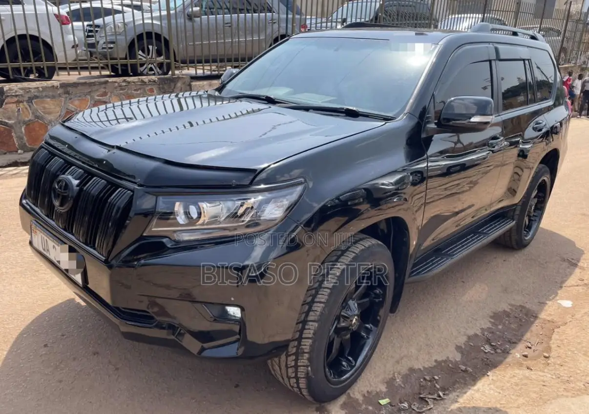 Toyota Land Cruiser Prado 2.8 D-4D 2016 Black