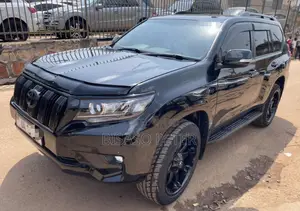 Toyota Land Cruiser Prado 2.8 D-4D 2016 Black